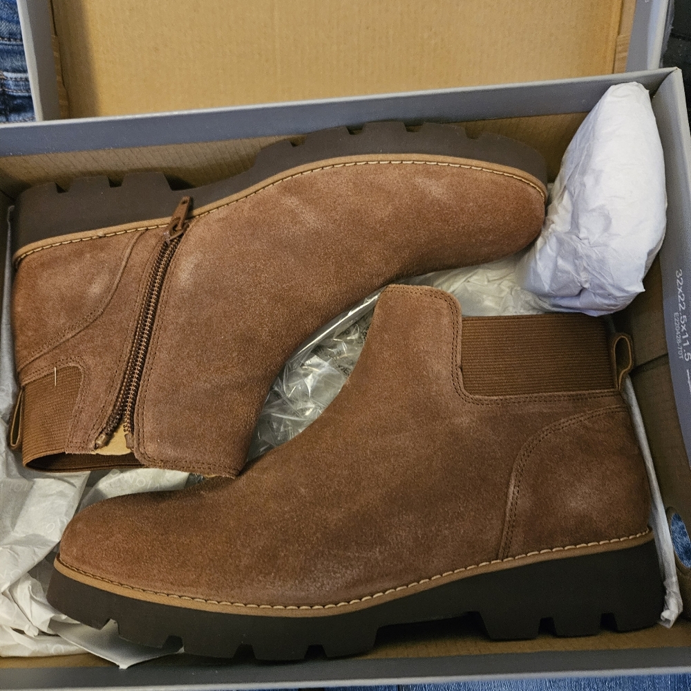 Vionic Booties